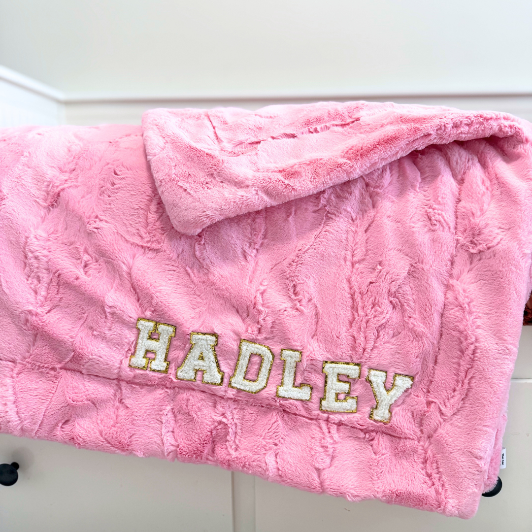 Chenille Name Double Luxe