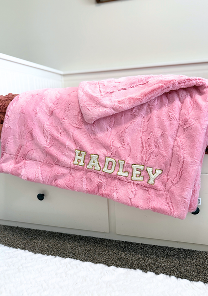 Chenille Name Double Luxe